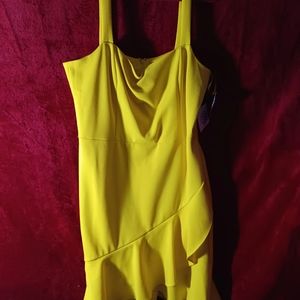 Brand new yellow maxi dress size xl